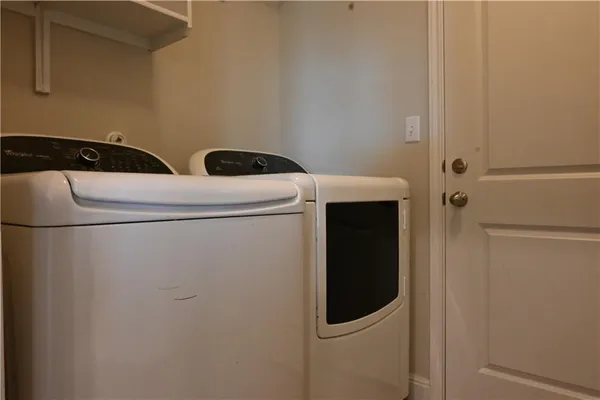 $2,395 | 124 Gray Wolf Drive, San Marcos, TX 78666