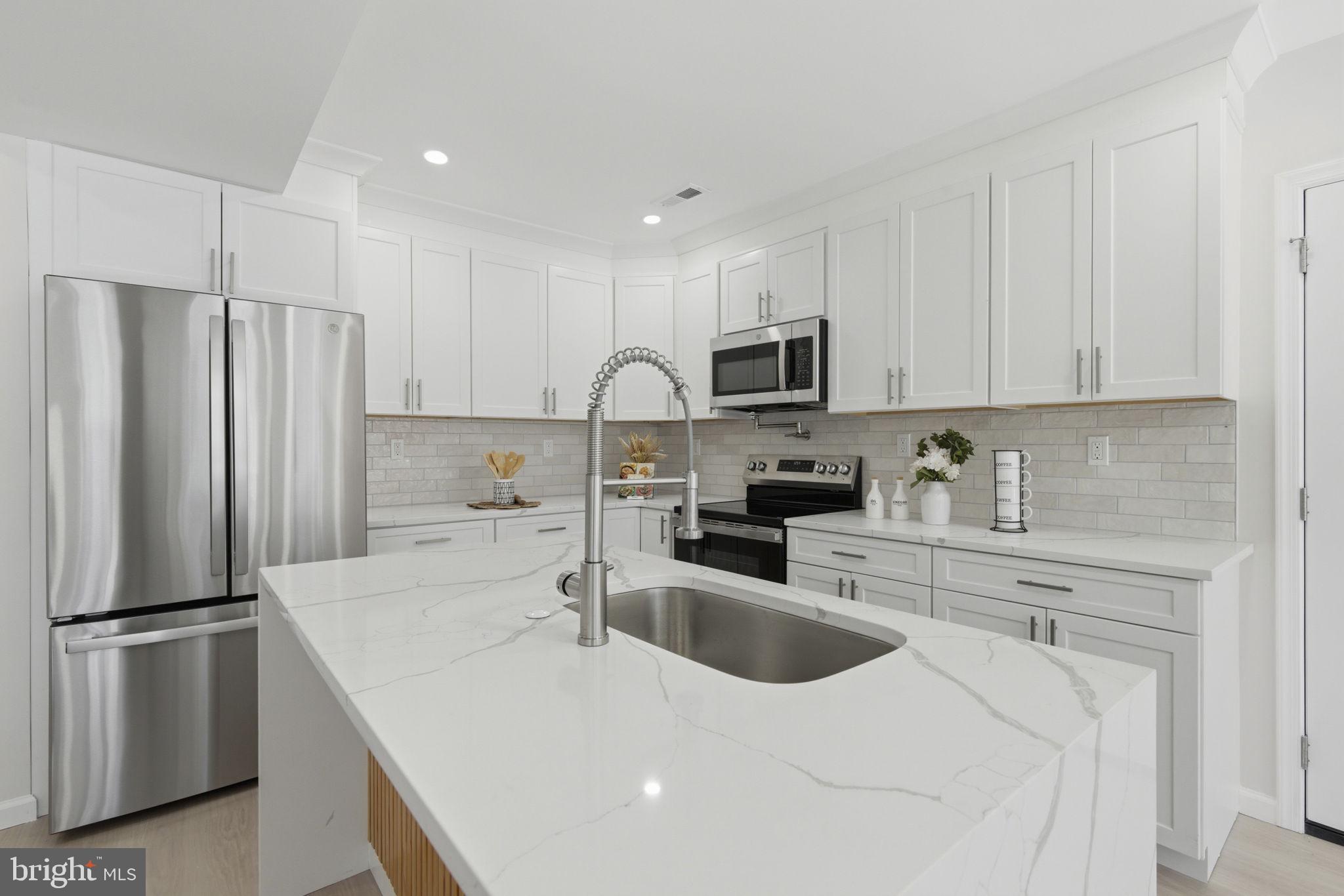 3236 George Street Baltimore, MD 21220 - Photo 10 of 32
