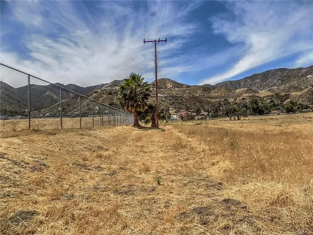 a view of a entryway