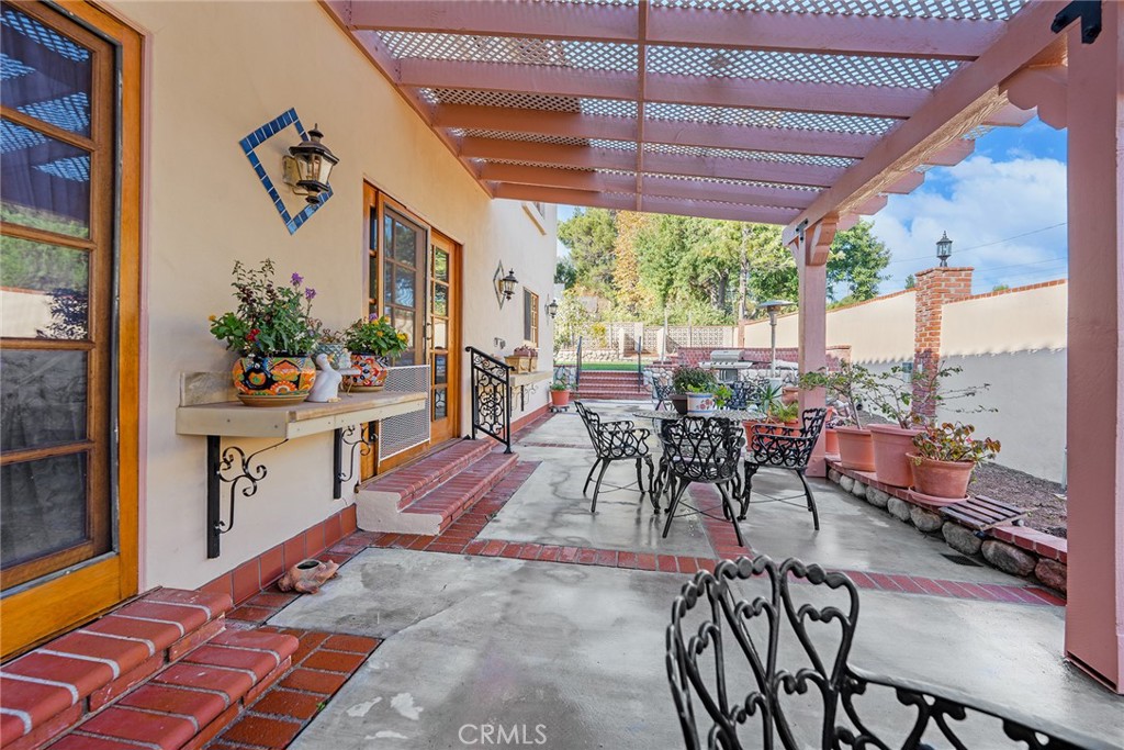 2240 Foothill Boulevard Santa Ana, CA 92705 - Photo 13 of 31 a view of a dining room with furniture window and outside view