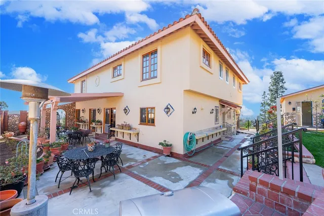 a view of a house with sitting area