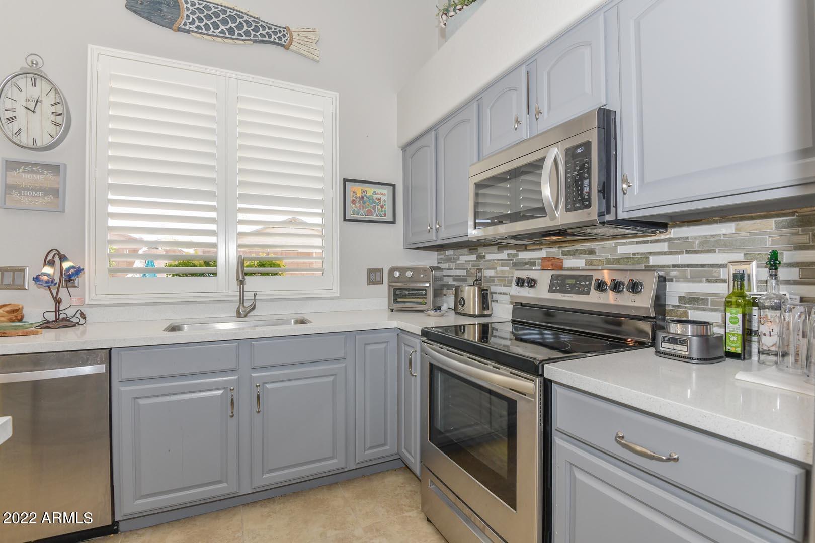 6545 West Rowel Road Phoenix, AZ 85083 - Photo 6 of 36 Kitchen3