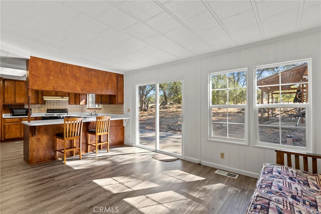 75 Obert Drive Bangor, CA 95914 - Photo 18 of 52 a view of kitchen with furniture and window