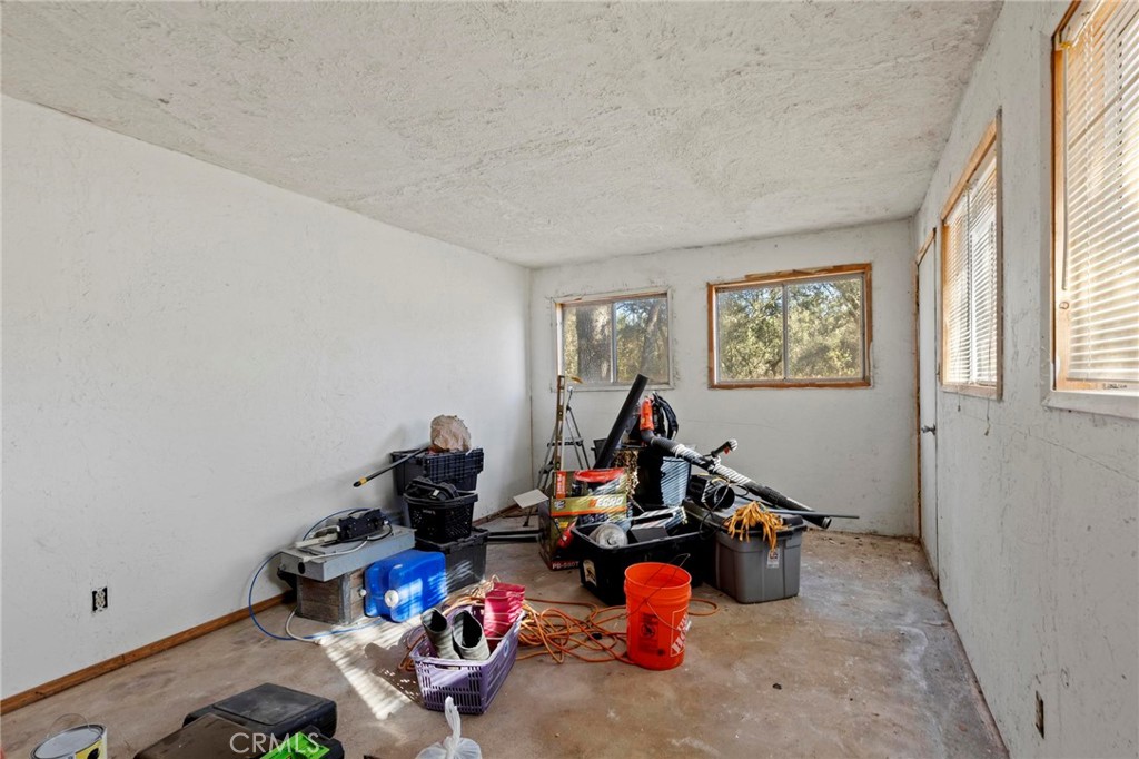 75 Obert Drive Bangor, CA 95914 - Photo 42 of 52 a view of a room with gym equipment