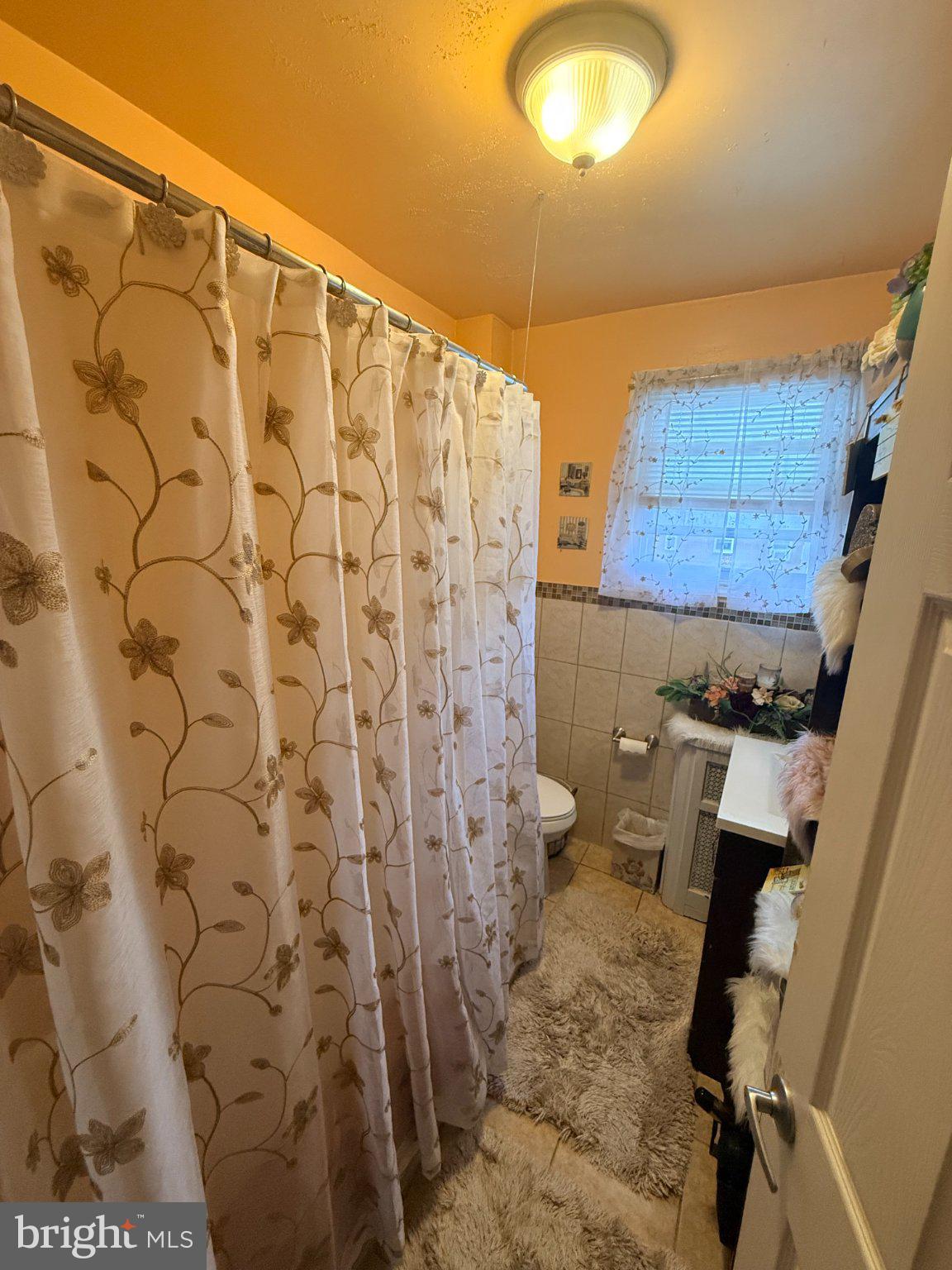4027 Vernon Road Drexel Hill, PA 19026 - Photo 13 of 19 Cozy bathroom with warm hues.