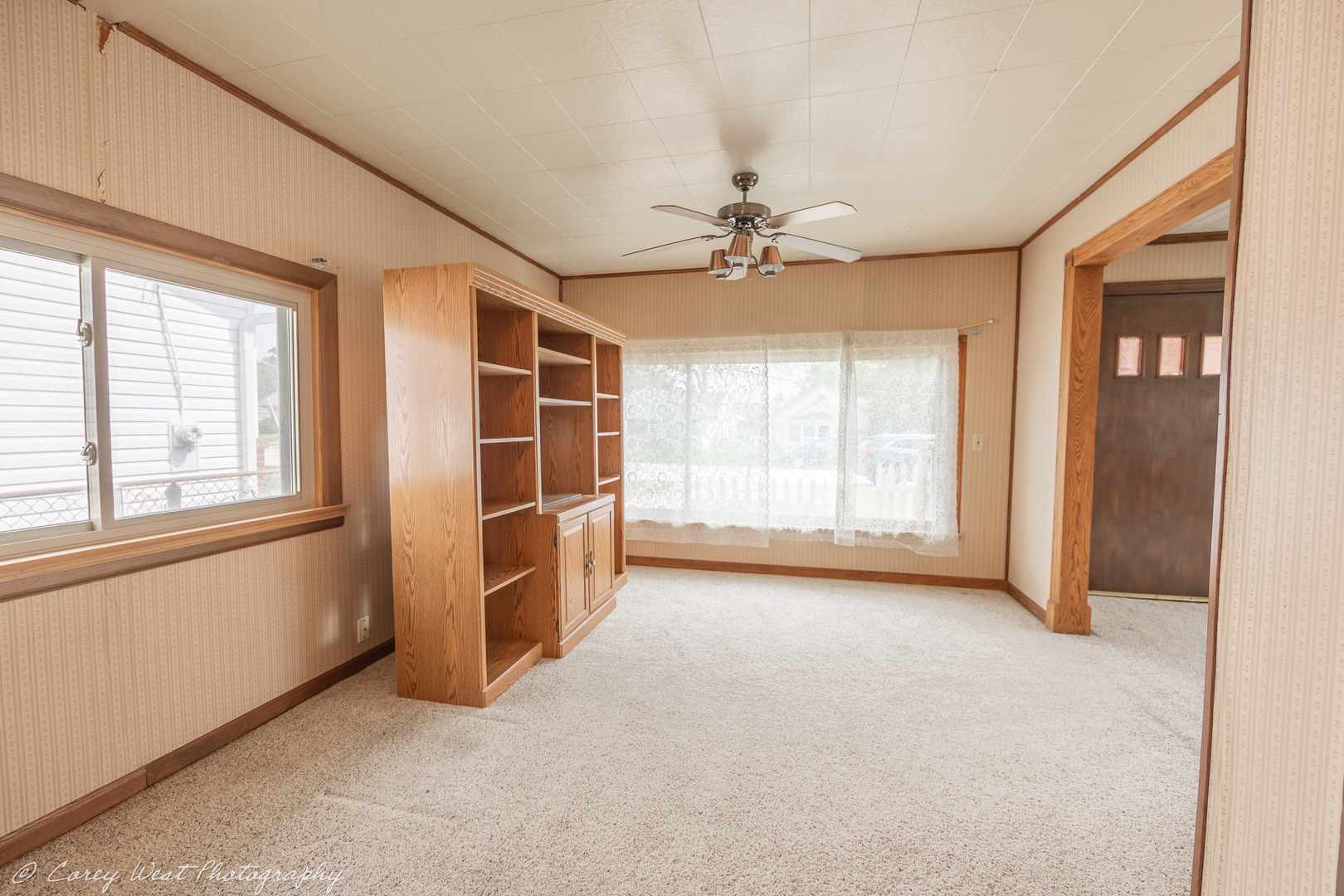 1233 Wild Street Sycamore, IL 60178 - Photo 9 of 18 a view of an empty room with a window