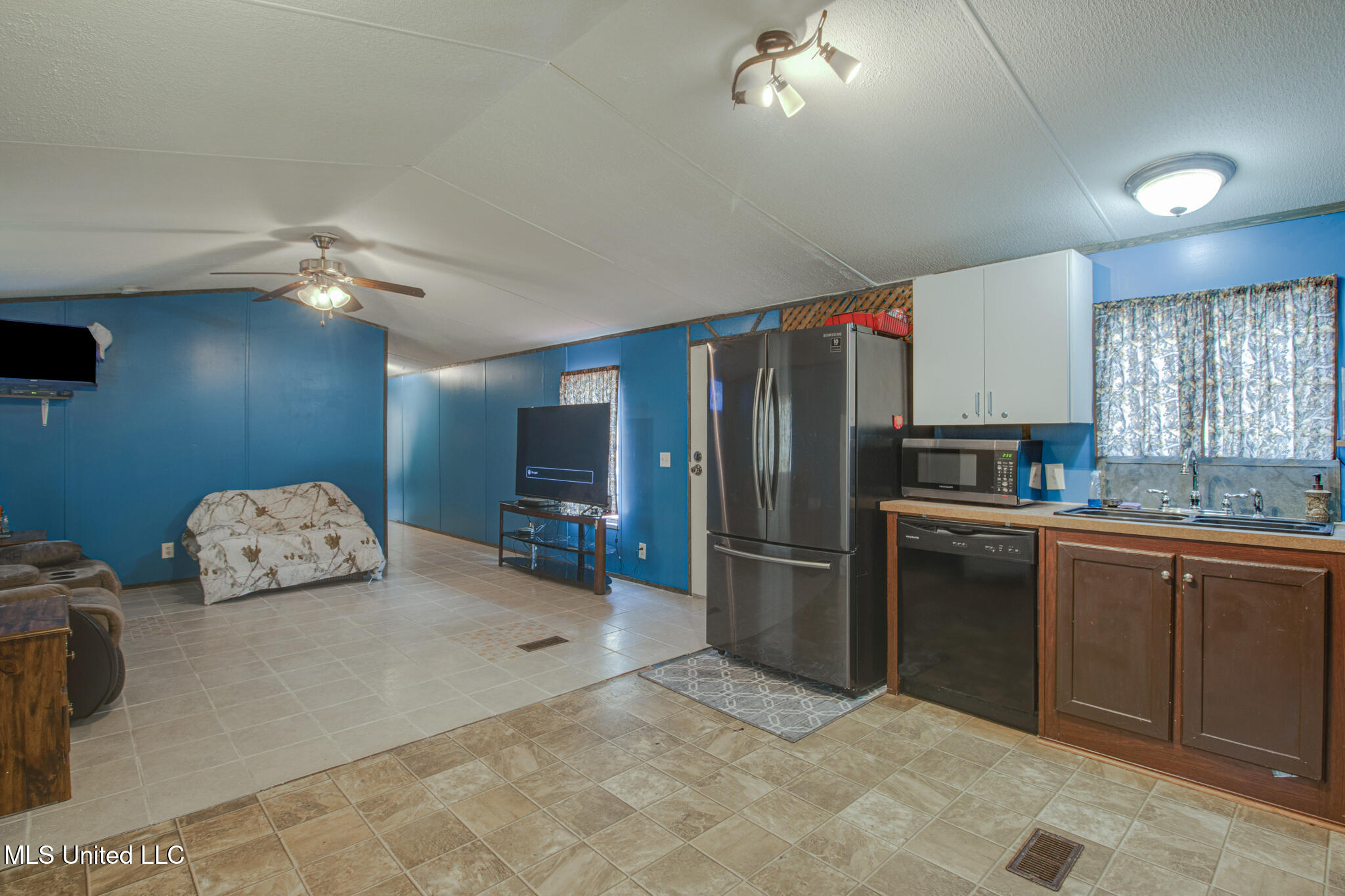 24324 McHenry Road Saucier, MS 39574 - Photo 10 of 21 McHenry-9