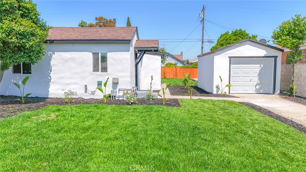 15414 South Lime Avenue Compton, CA 90221 - Photo 4 of 38