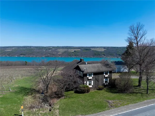 $690,000 | 9040 County Route 76, Mechanicville, NY 12118