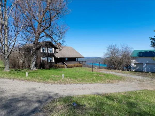 $690,000 | 9040 County Route 76, Hammondsport, NY 14840