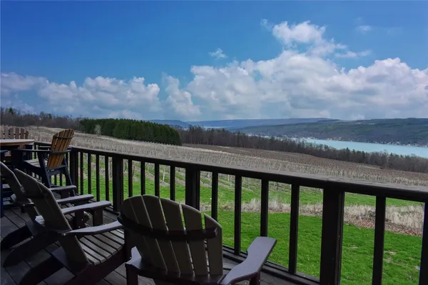 $690,000 | 9040 County Route 76, Hammondsport, NY 14840