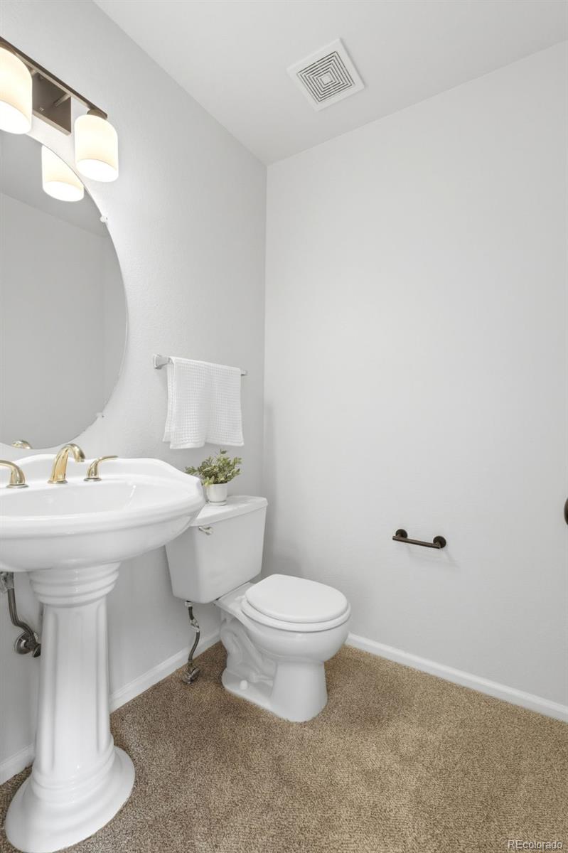 2164 South Waco Street Aurora, CO 80013 - Photo 28 of 50
