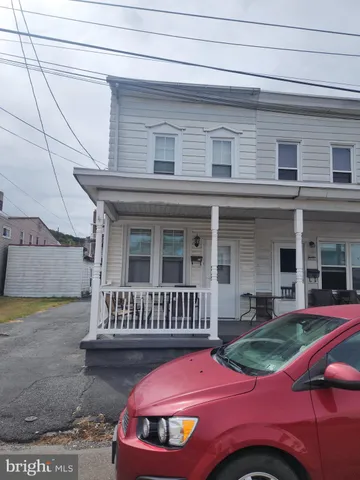 $110,000 | 10 North Front Street, St. Clair, PA 17970