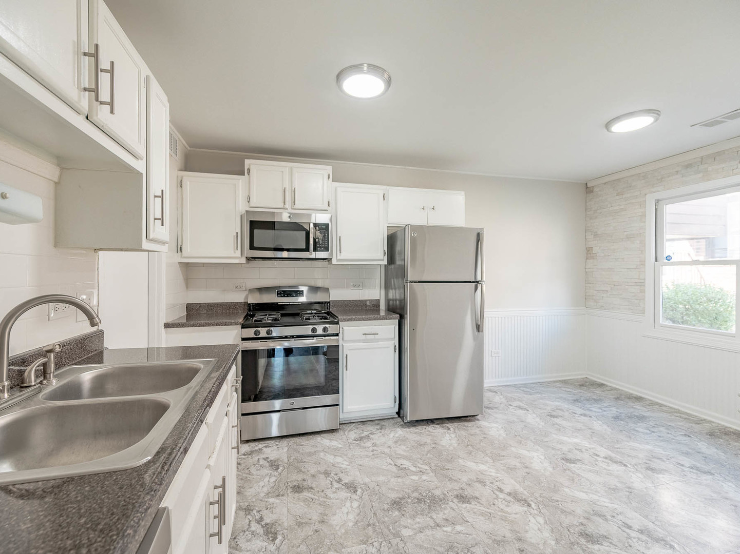 12738 South Kenneth Avenue, Unit E Alsip, IL 60803 - Photo 5 of 10