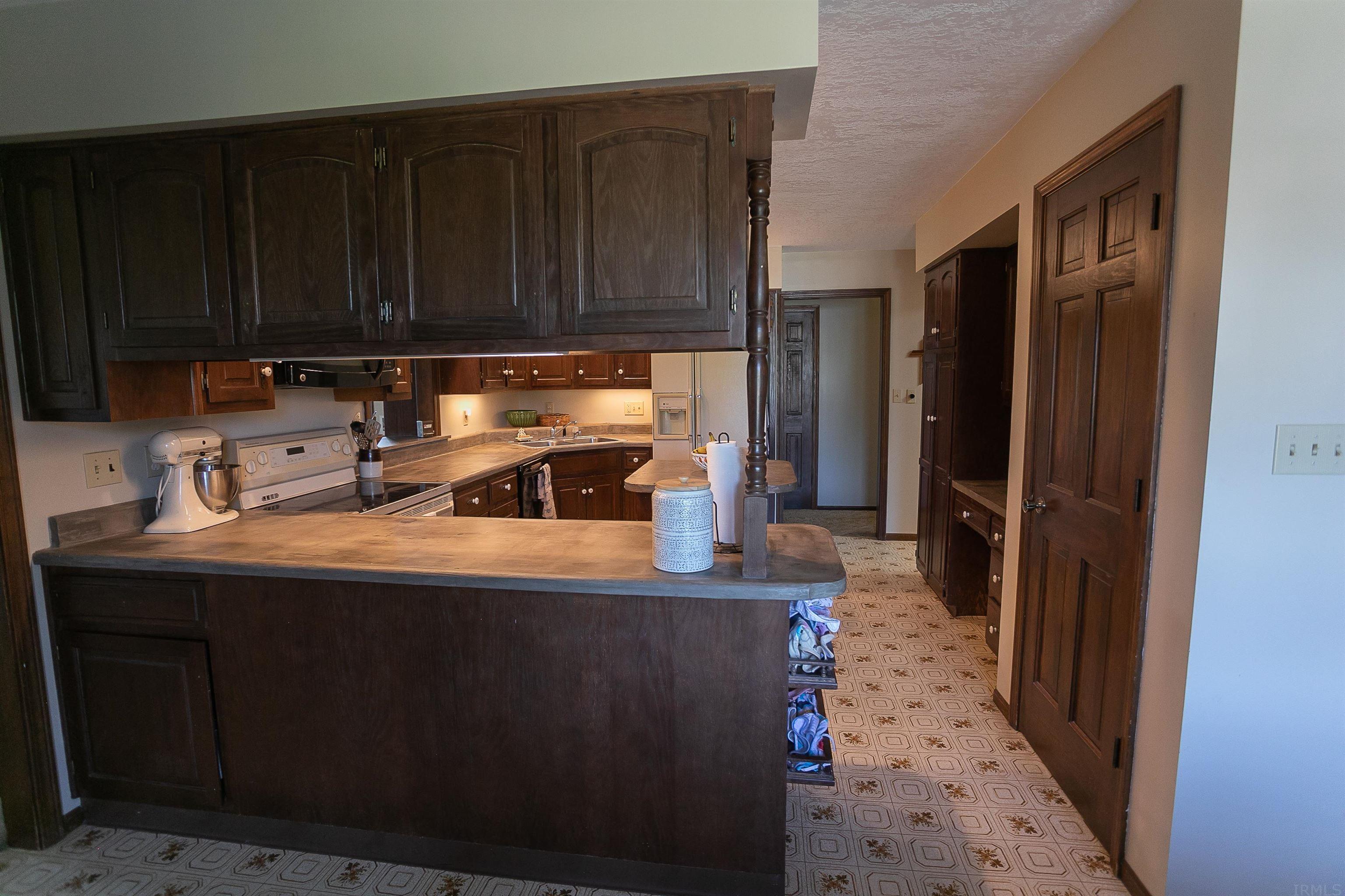 13827 Bremer Road New Haven, IN 46774 - Photo 15 of 36 Gallery Image 15