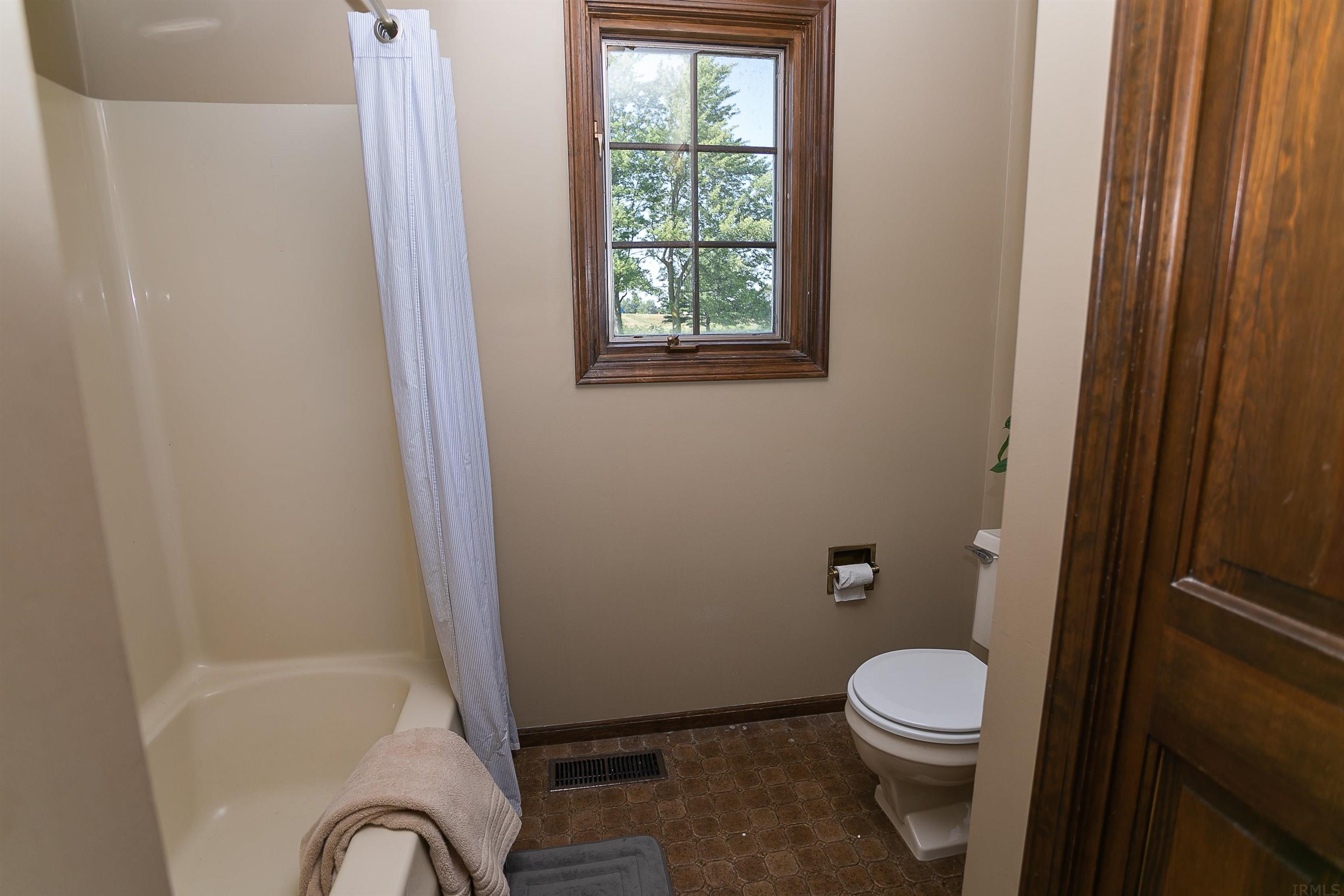 13827 Bremer Road New Haven, IN 46774 - Photo 22 of 36 Gallery Image 22