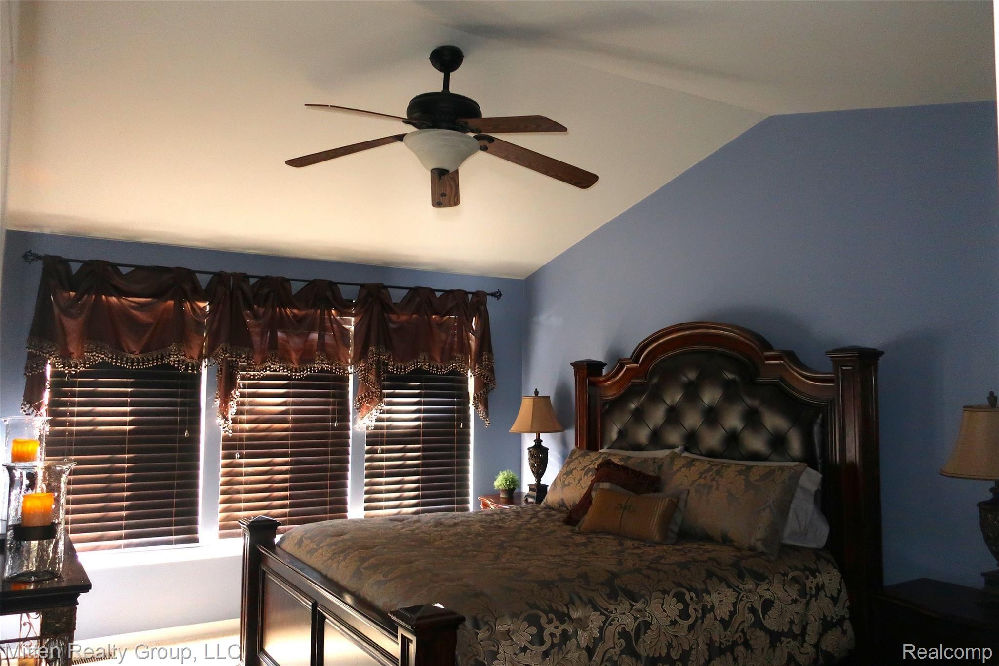 1921 Vanderbilt Road Canton, MI 48188 - Photo 9 of 20 9.JPG