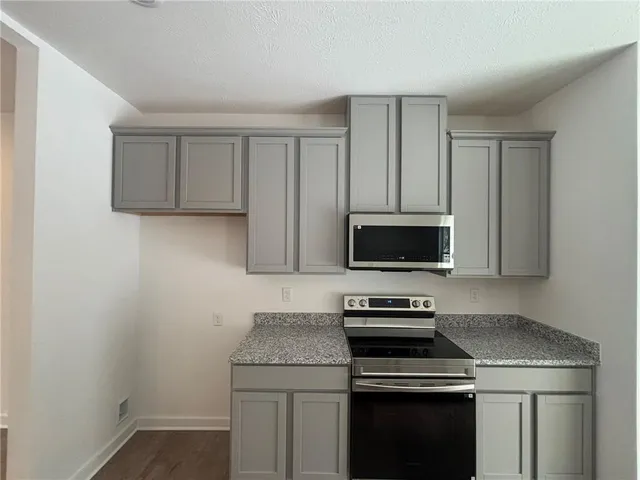 $352,990 | 2002 Canterbury Drive, Imperial, PA 15126