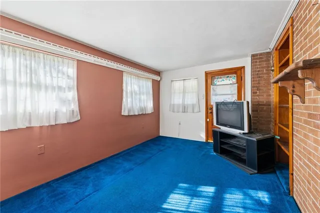 $234,900 | 1237 Circle Drive, Pittsburgh, PA 15221