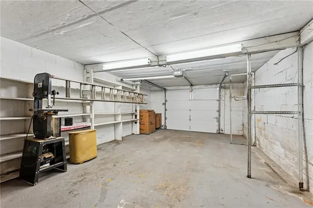 $234,900 | 1237 Circle Drive, Pittsburgh, PA 15221