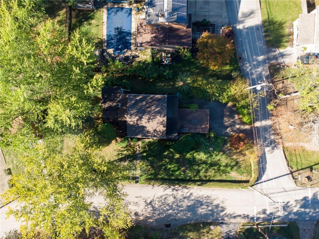 1237 Circle Drive Pittsburgh, PA 15221 - Photo 8 of 40 a street view