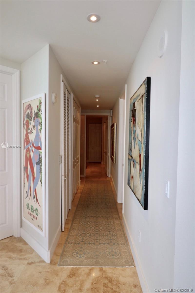 Brickell Miami, FL 33131 - Photo 12 of 35