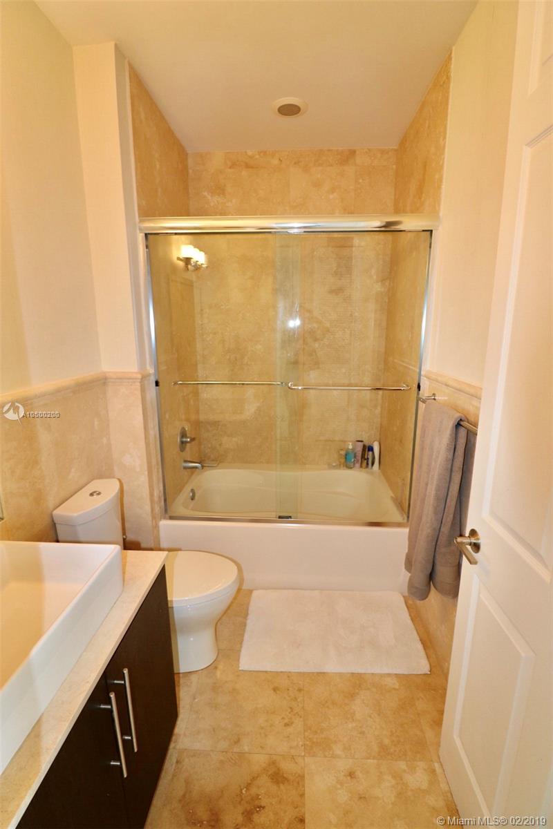 Brickell Miami, FL 33131 - Photo 29 of 35