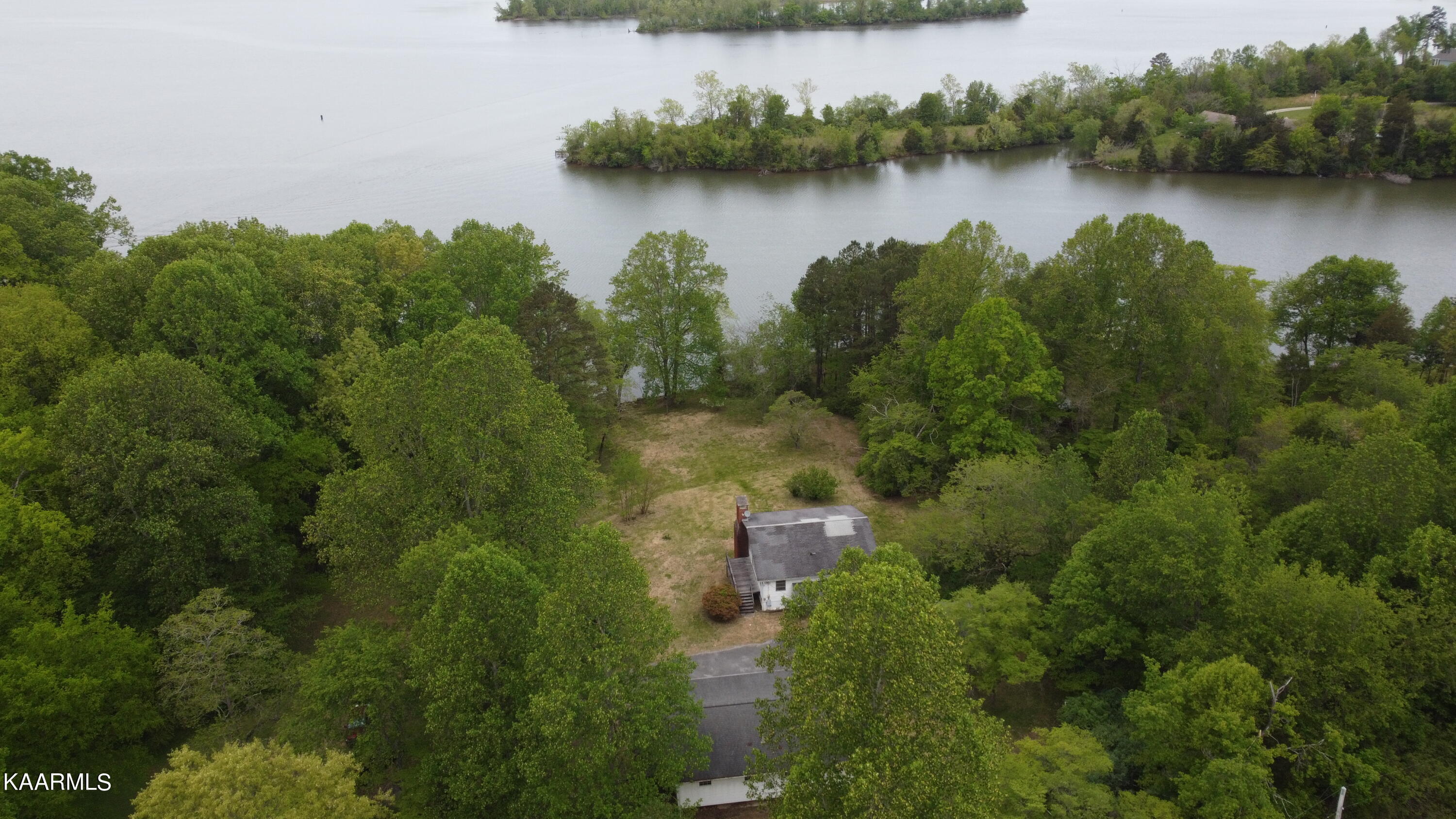 197 Hart Orchard Road Kingston, TN 37763 - Photo 2 of 60 1-2