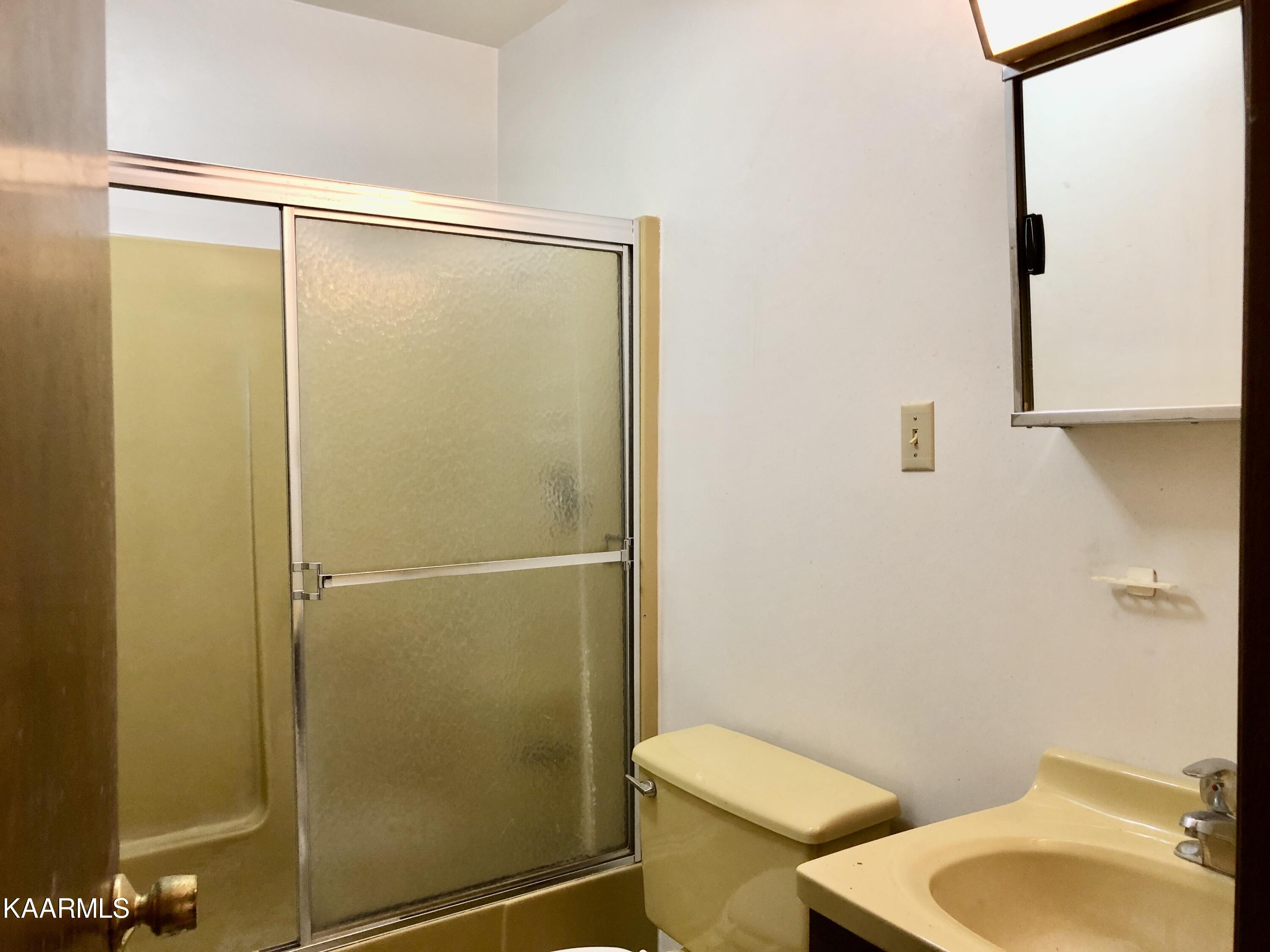 197 Hart Orchard Road Kingston, TN 37763 - Photo 33 of 60 1-79