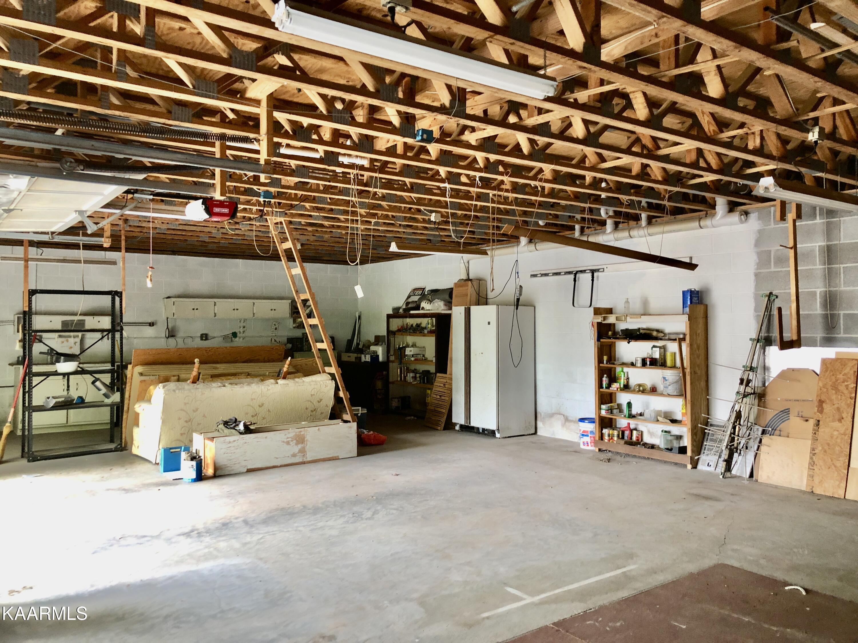 197 Hart Orchard Road Kingston, TN 37763 - Photo 48 of 60 1-89