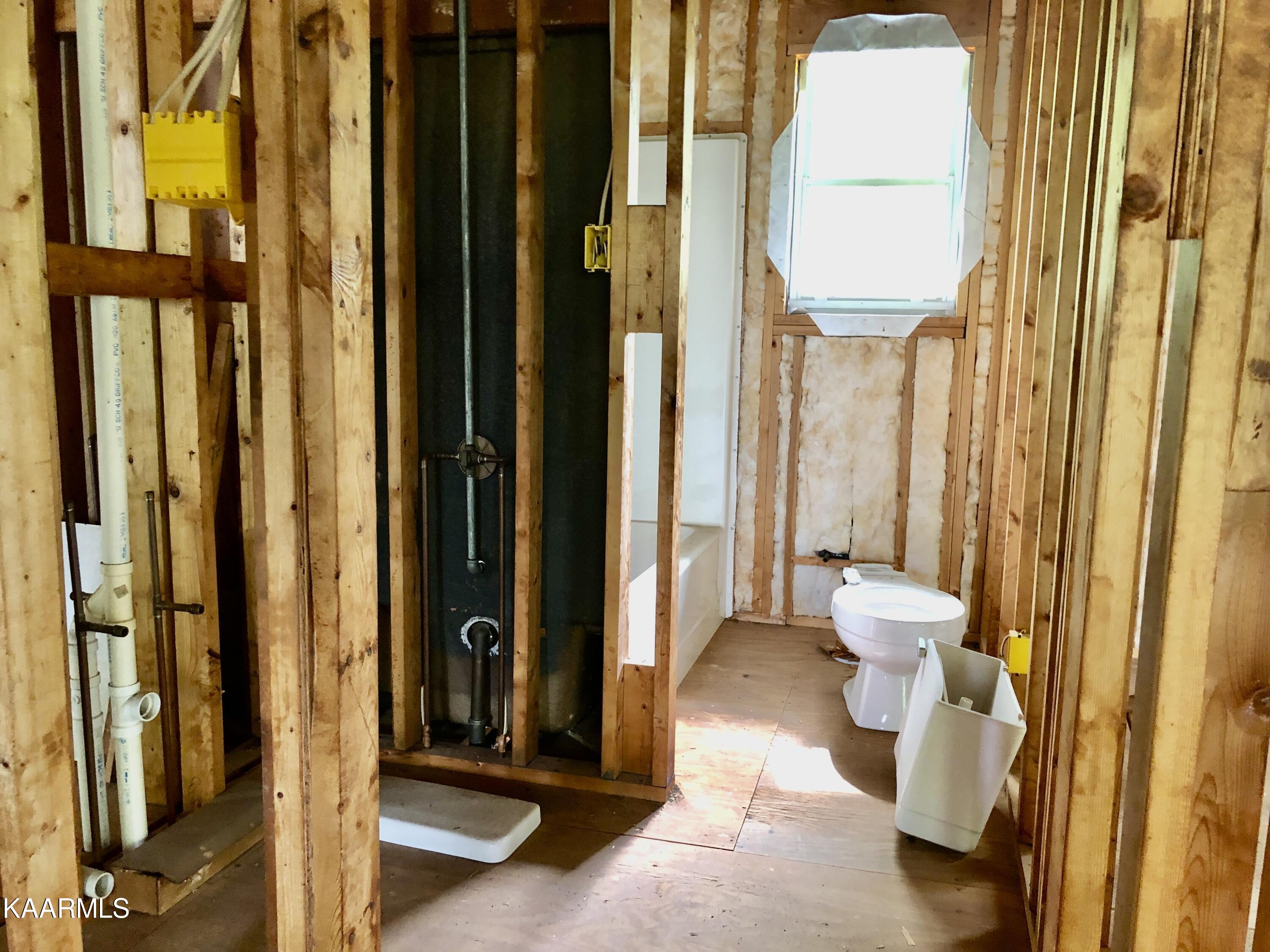 197 Hart Orchard Road Kingston, TN 37763 - Photo 57 of 60 1-99