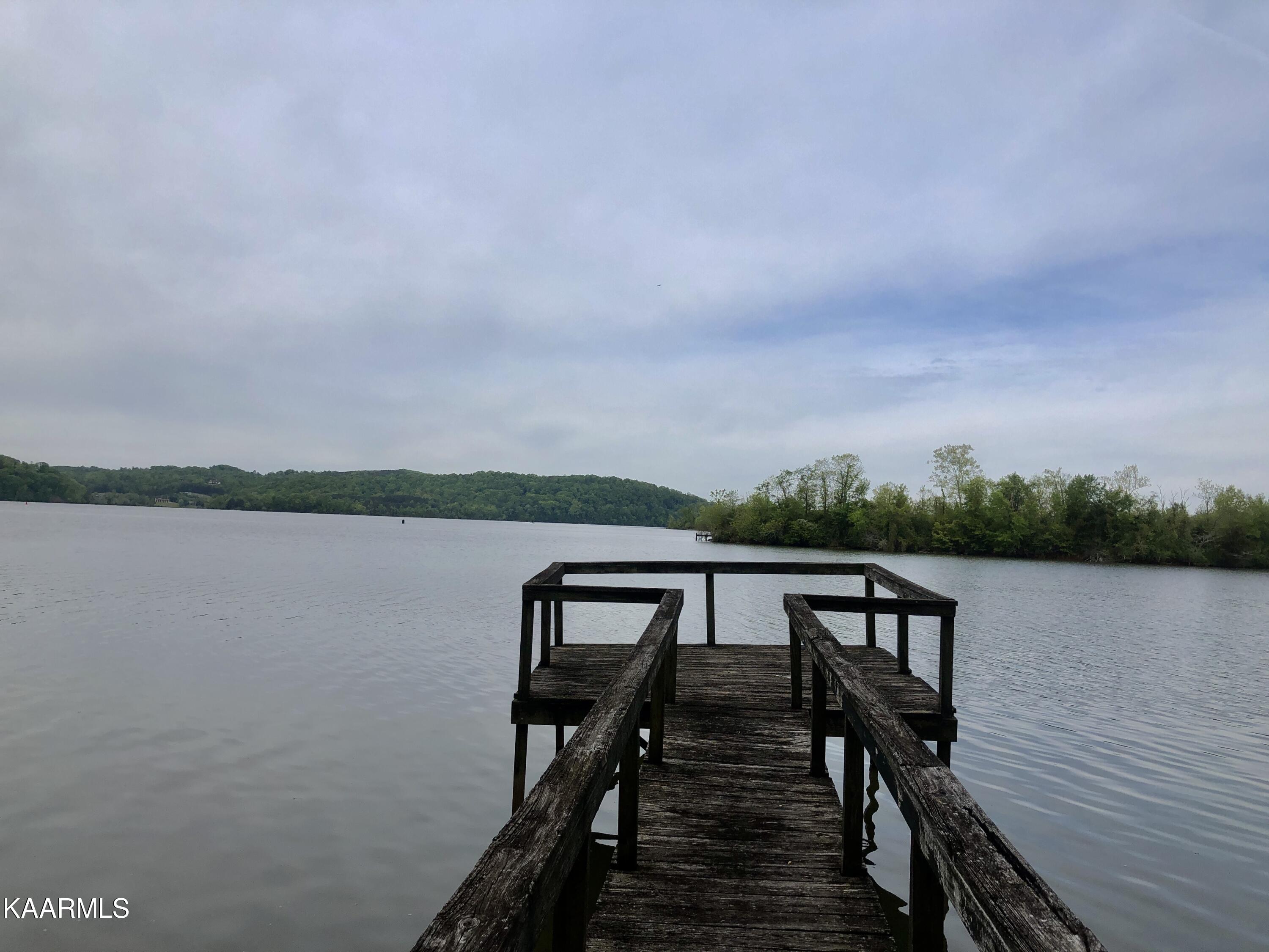 197 Hart Orchard Road Kingston, TN 37763 - Photo 8 of 60 1-42