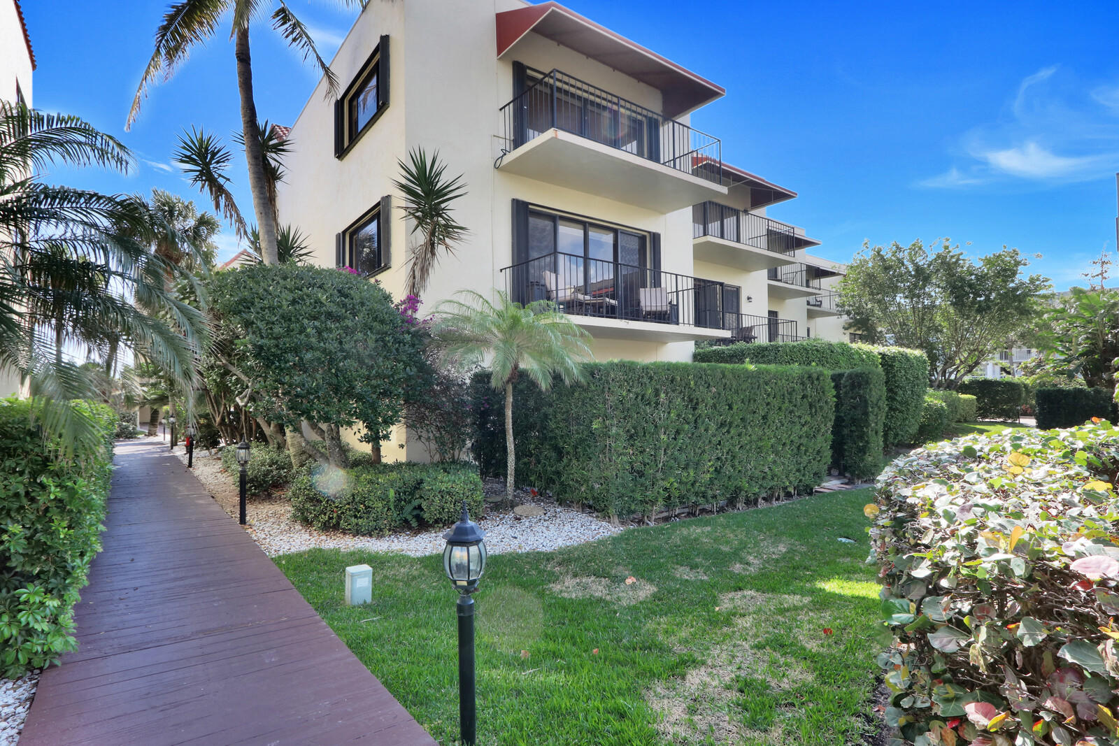 170 Celestial Way, Unit 35 Juno Beach, FL 33408 - Photo 3 of 43 3-5 Corner Unit