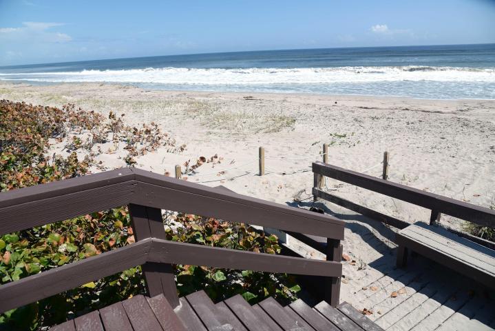 170 Celestial Way, Unit 35 Juno Beach, FL 33408 - Photo 5 of 43 Beach access