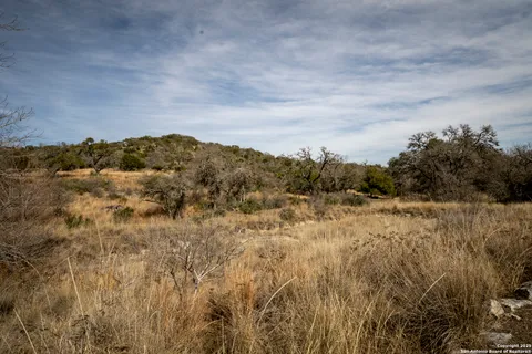 $233,200 | 121 Stieler Valley Lane North, Comfort, TX 78013