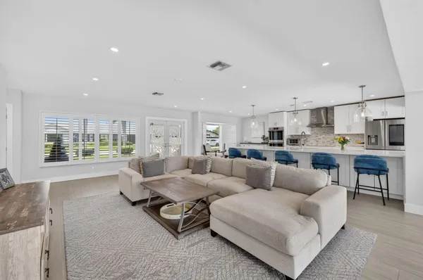 $2,495,000 | 4460 Northeast 26th Avenue, Lighthouse Point, FL 33064