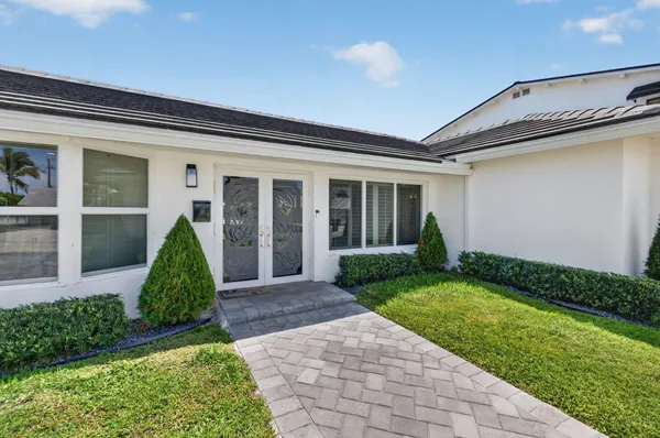 $2,495,000 | 4460 Northeast 26th Avenue, Lighthouse Point, FL 33064