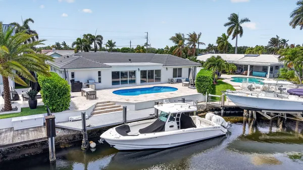 $2,495,000 | 4460 Northeast 26th Avenue, Lighthouse Point, FL 33064