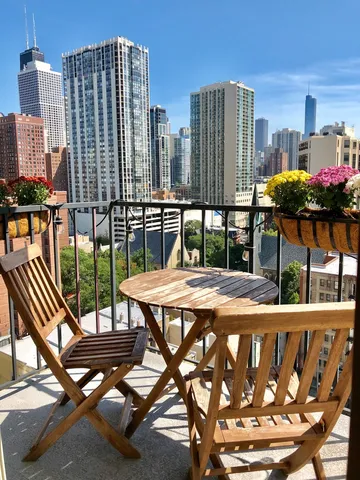 $3,750 | 1212 North LaSalle Drive, Unit 1503, Chicago, IL 60610