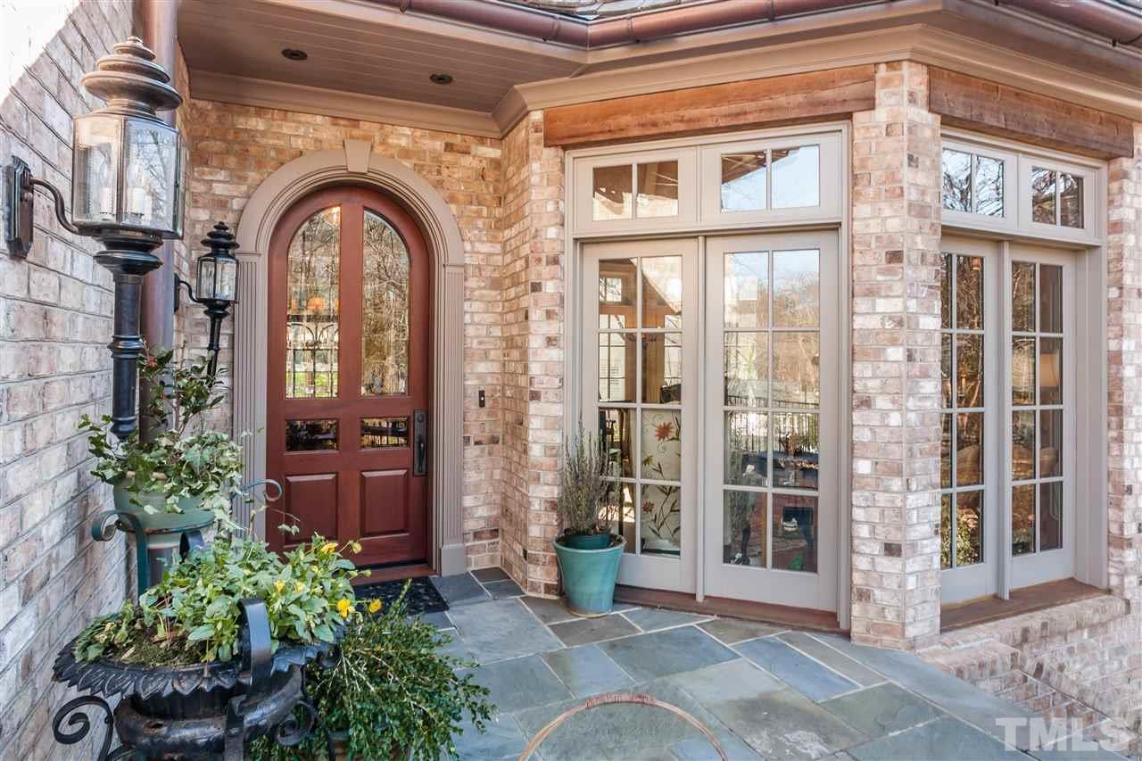 1516 Banbury Road Raleigh, NC 27607 - Photo 2 of 25