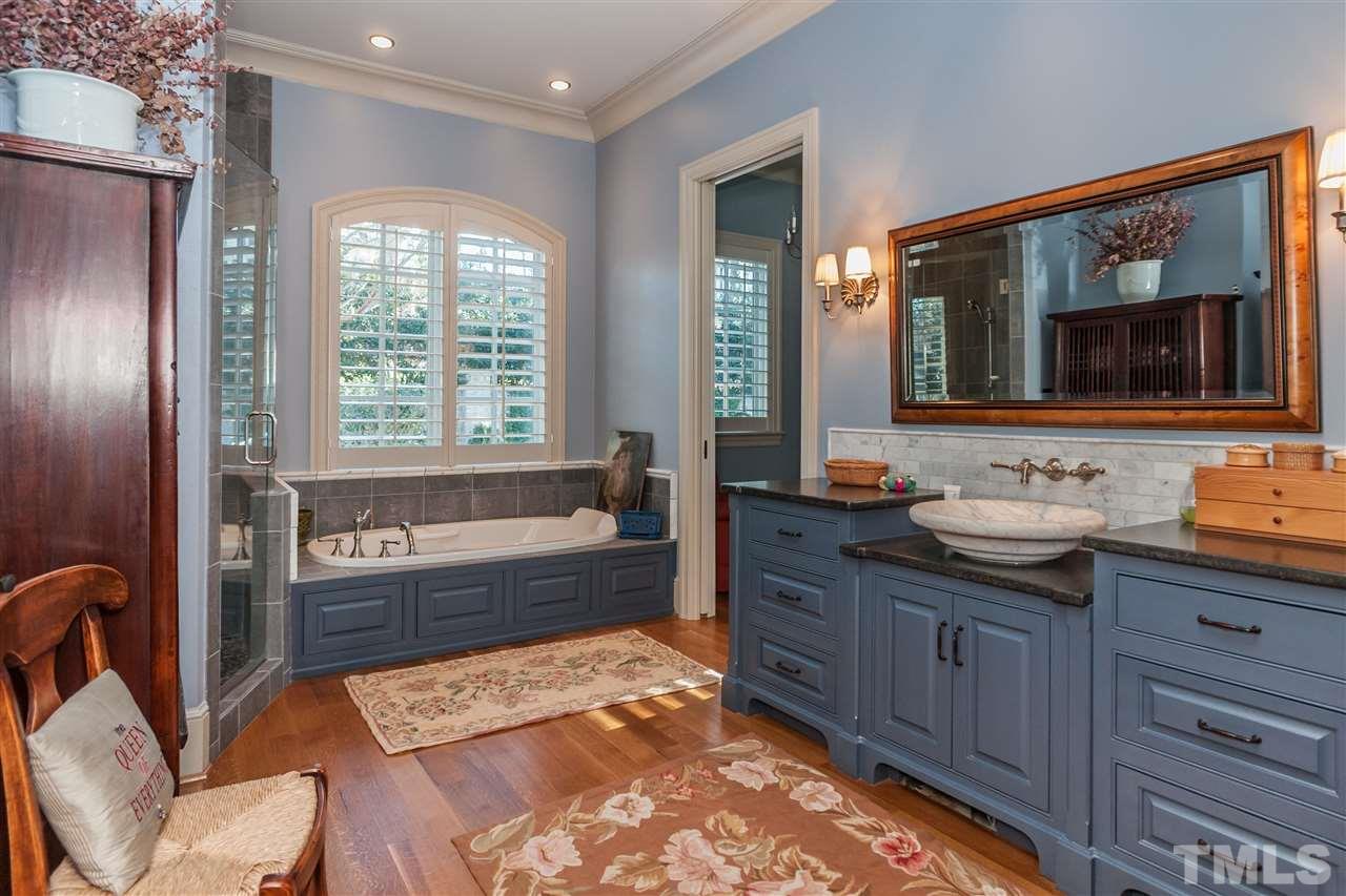 1516 Banbury Road Raleigh, NC 27607 - Photo 14 of 25
