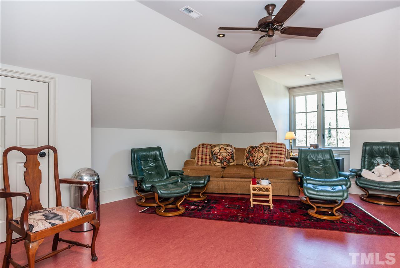 1516 Banbury Road Raleigh, NC 27607 - Photo 19 of 25