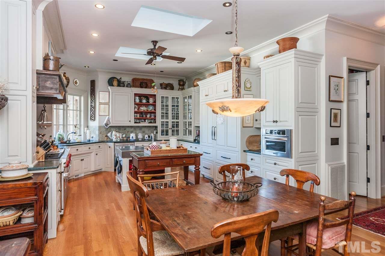 1516 Banbury Road Raleigh, NC 27607 - Photo 8 of 25