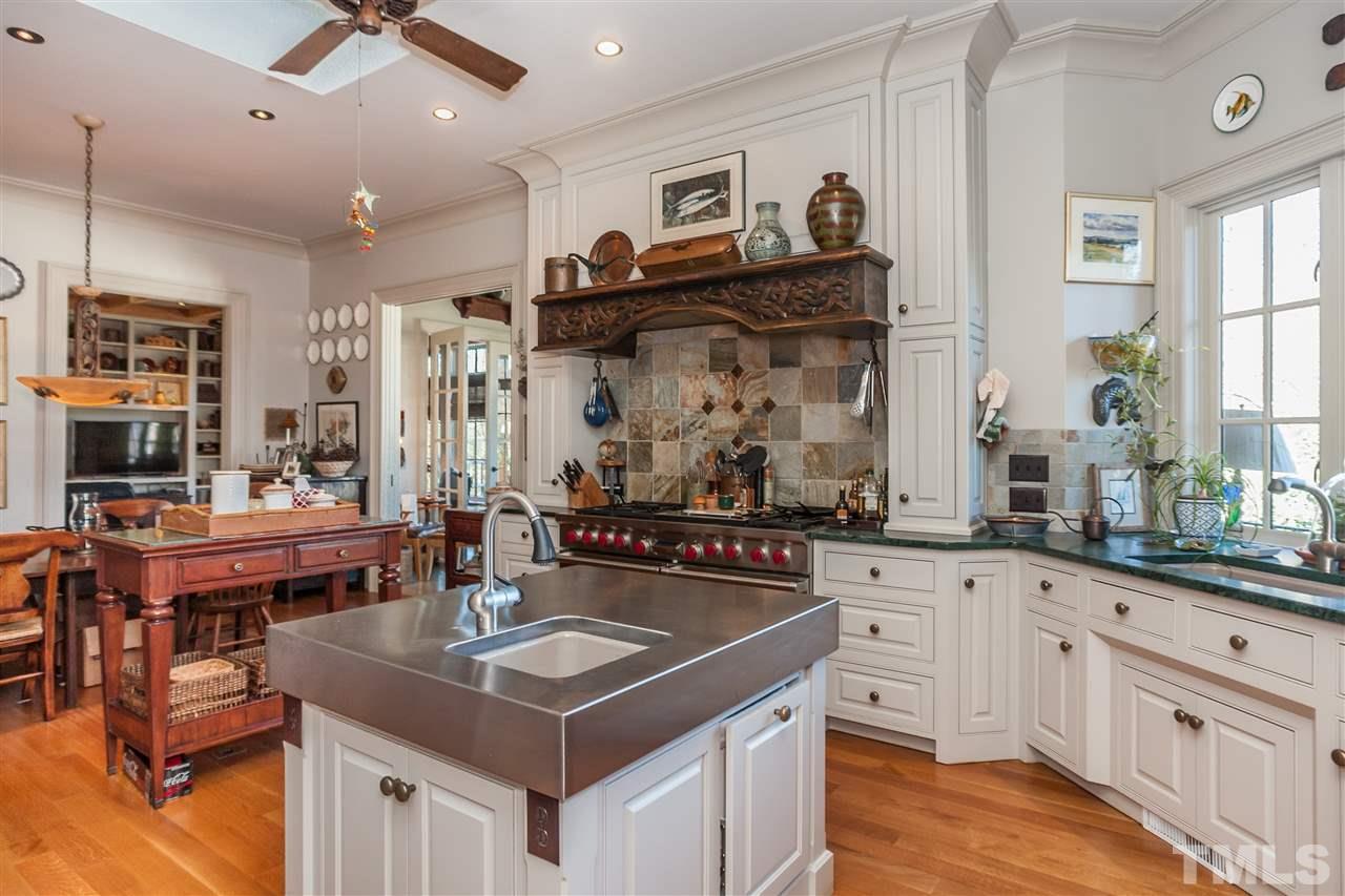 1516 Banbury Road Raleigh, NC 27607 - Photo 10 of 25