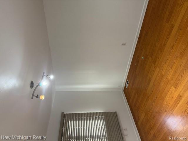 32090 Ruehle Avenue Warren, MI 48093 - Photo 12 of 14