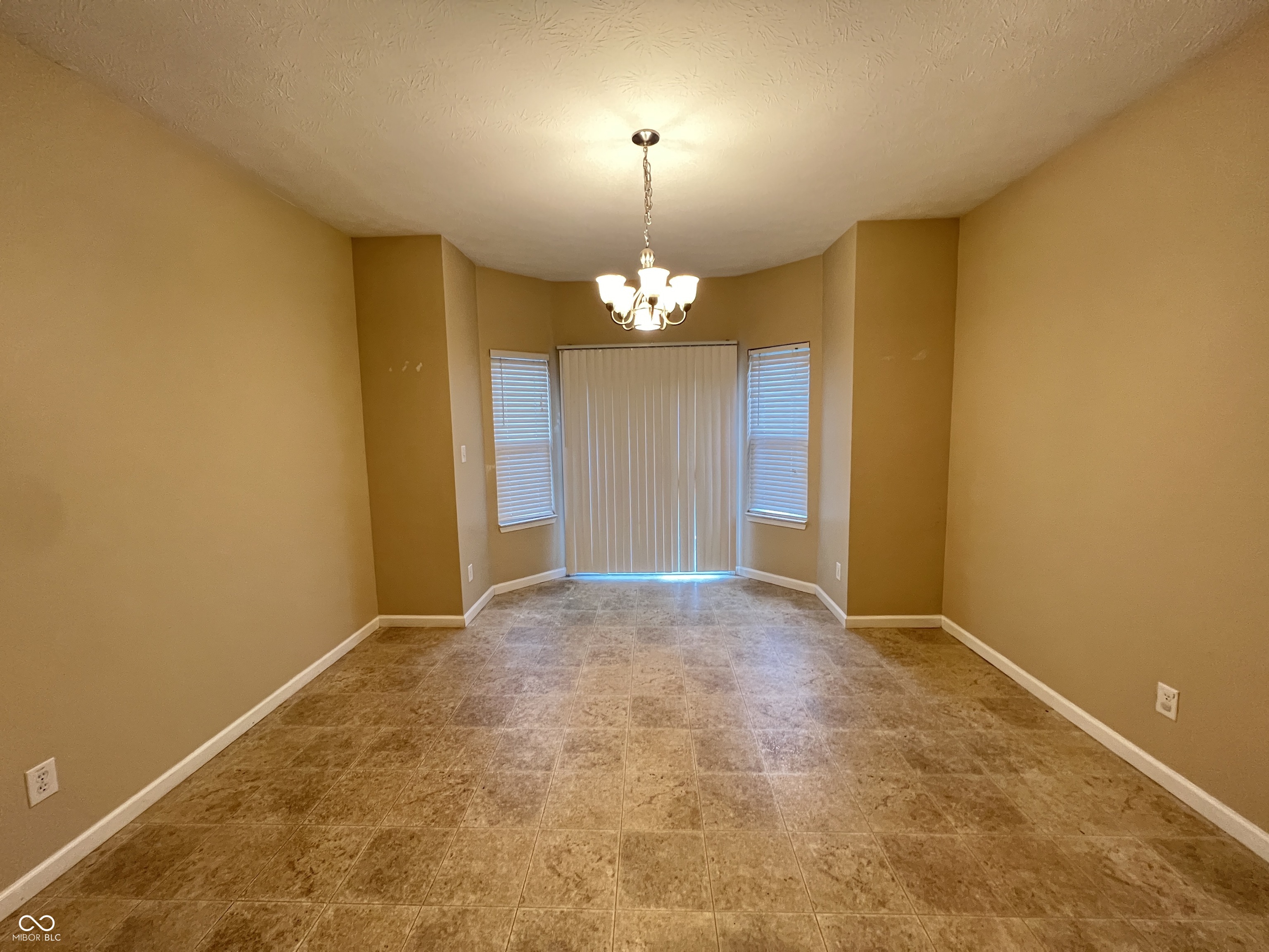 15094 Dry Creek Road Noblesville, IN 46060 - Photo 15 of 27