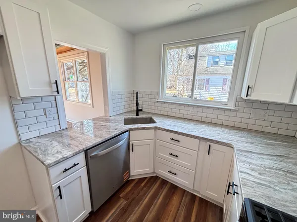 $379,000 | 60 Roberts Avenue, Clayton, NJ 08312