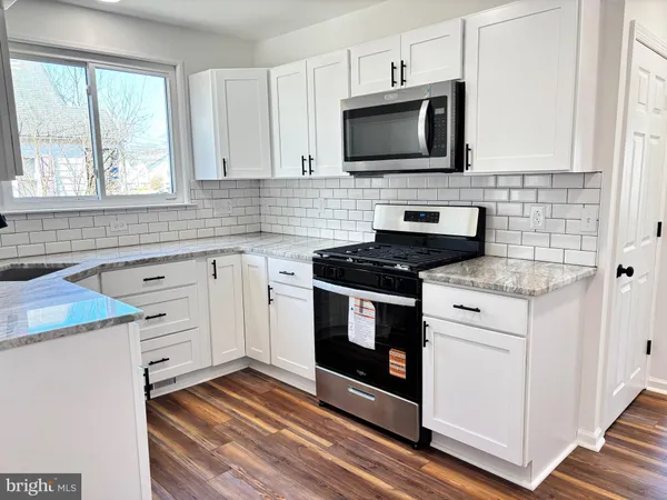 $379,000 | 60 Roberts Avenue, Clayton, NJ 08312