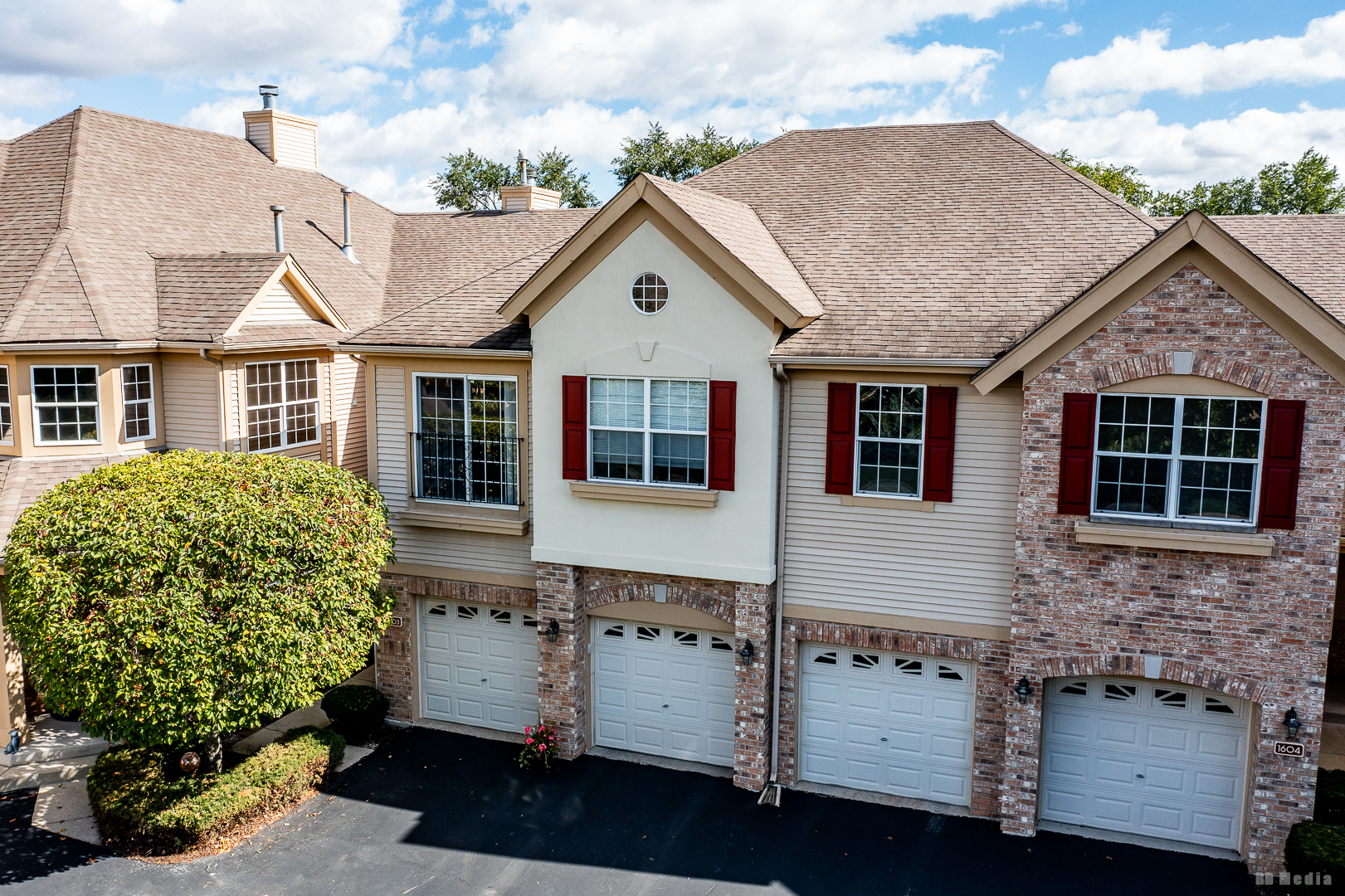 1603 Spyglass Circle Palos Heights, IL 60463 - Photo 2 of 51 an aerial view of a house with a yard
