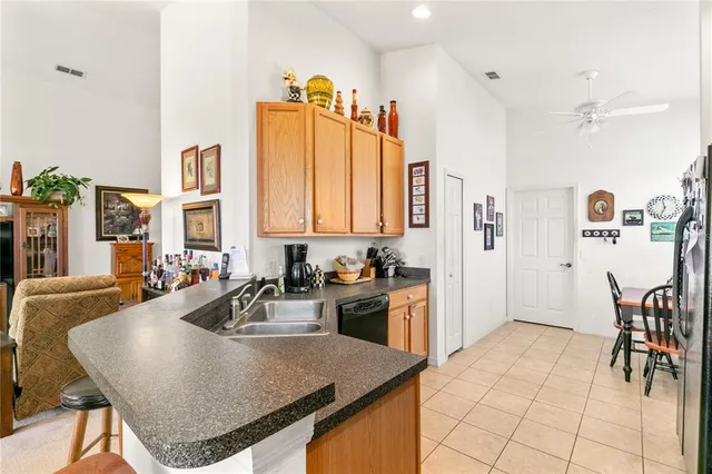 $299,000 | 112 Flame Vine Way, Groveland, FL 34736